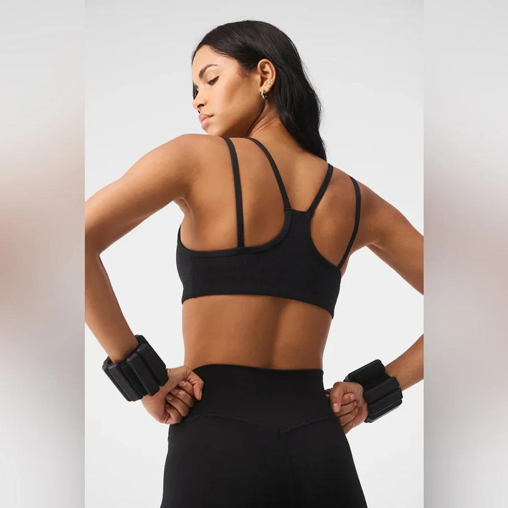 ALO YOGA | ✨NEW✨ Airlift Ribbed Jump Start V-Neck Bra in Black
